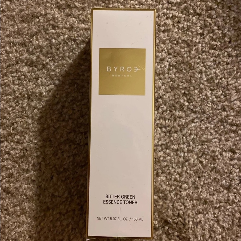 Byroe New York essence toner